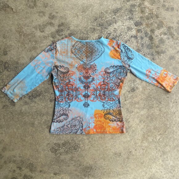 Y2K Noun Med Orange Blue French Chandelier 3/4 Sleeve Baby Tee V Neck Bimbocore - Picture 2 of 4